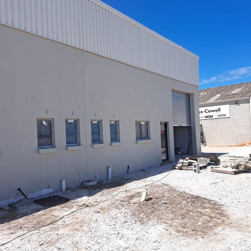 To Let commercial Property for Rent in North End Eastern Cape